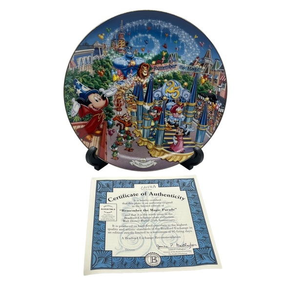 Disney Bradford Exchange 25th Anniversary WDW Remember The Magic Parade - Picture 1 of 6
